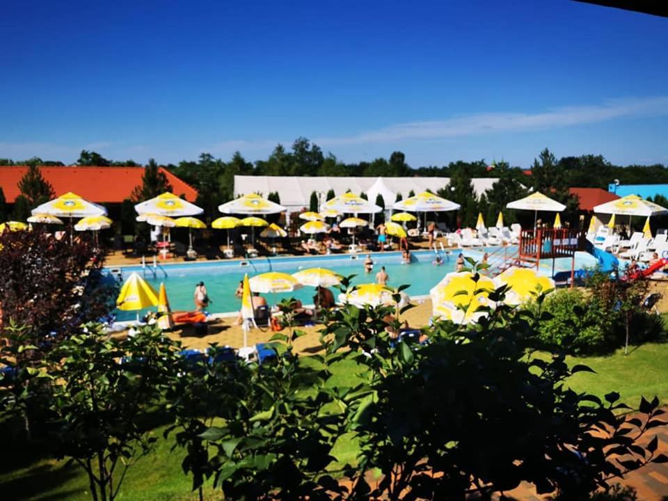 Aqua Party Hotel Victoria  Exterior foto